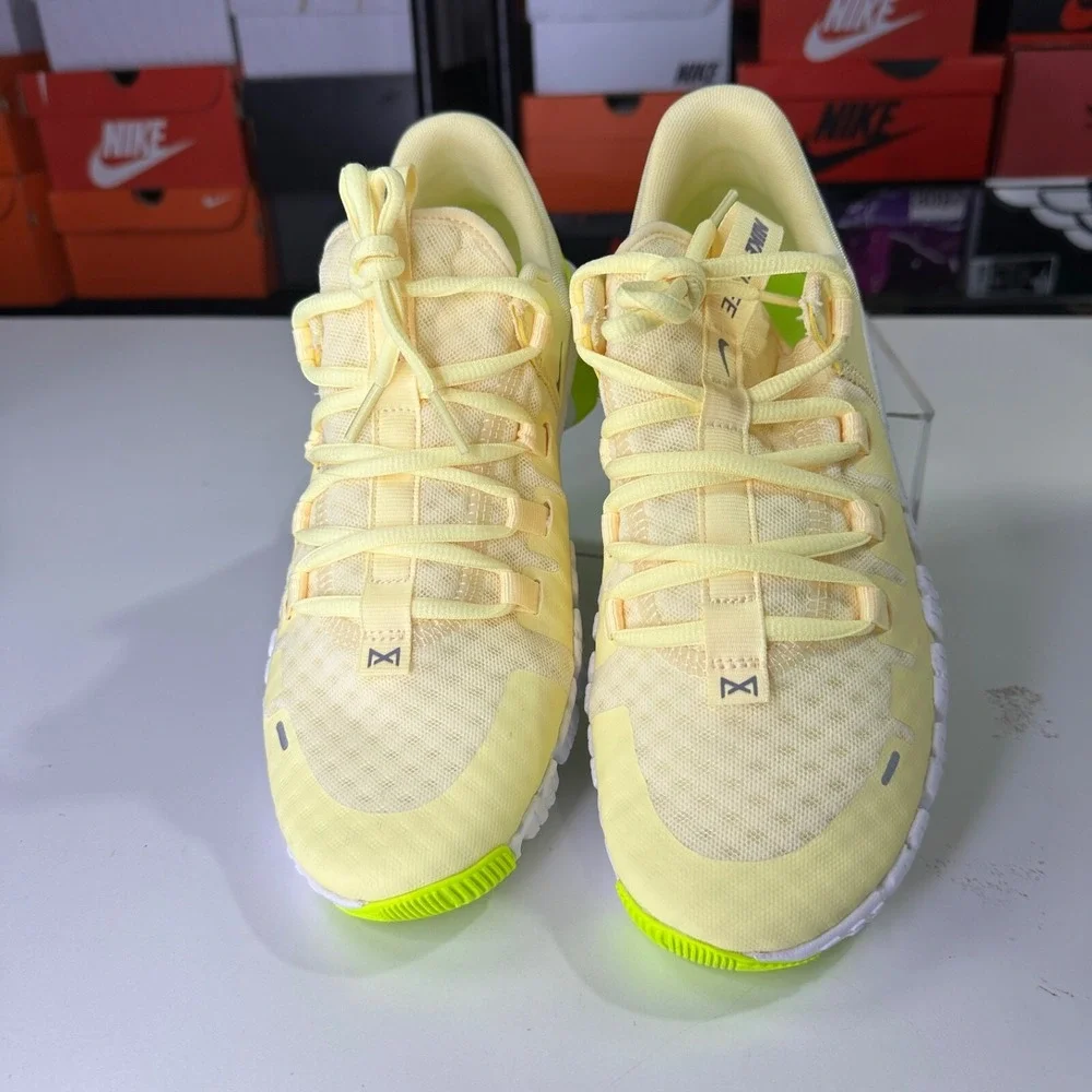 Nike Free Metcon 5 'Citron Tint Grey Volt' DV3950-800 Women's Size 9